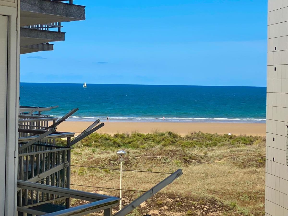 Piso Primera Linea De Playa Laredo Dış mekan fotoğraf