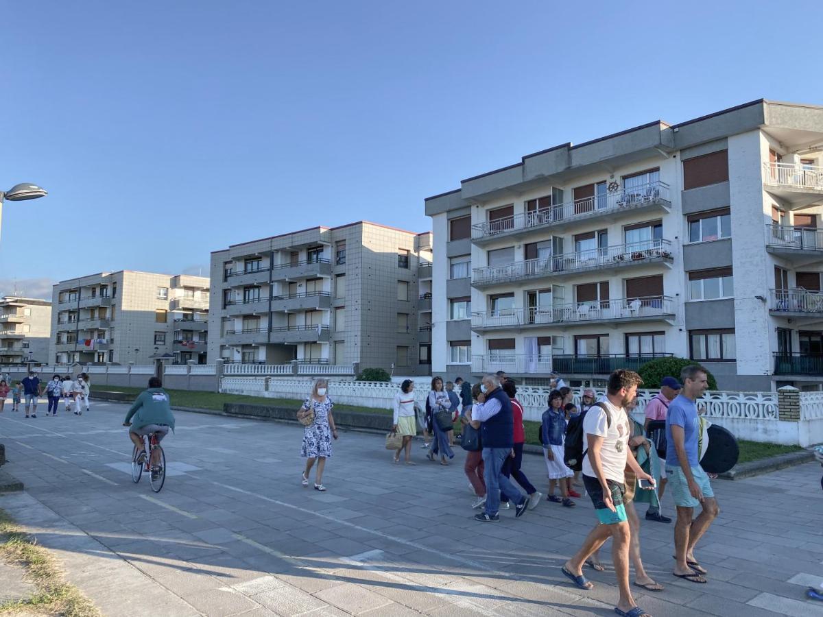 Piso Primera Linea De Playa Laredo Dış mekan fotoğraf