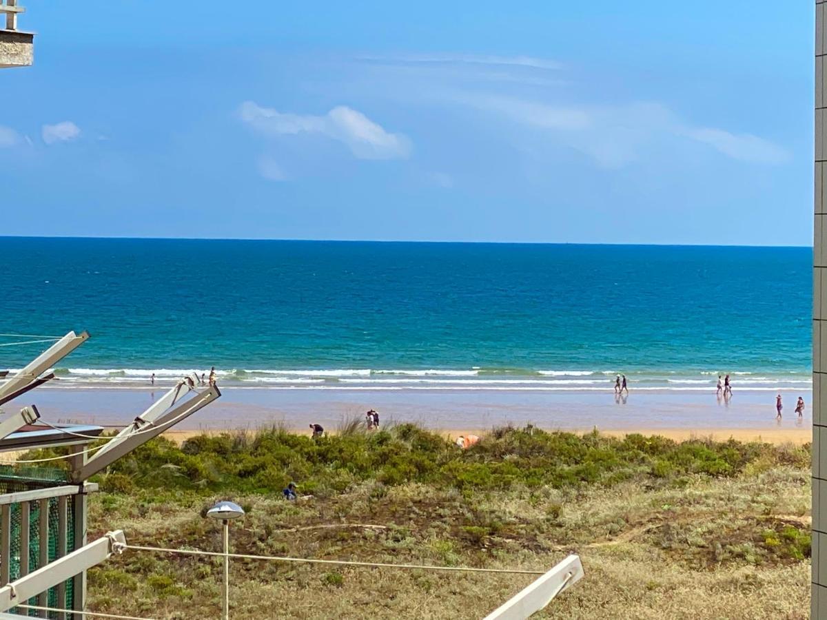 Piso Primera Linea De Playa Laredo Dış mekan fotoğraf